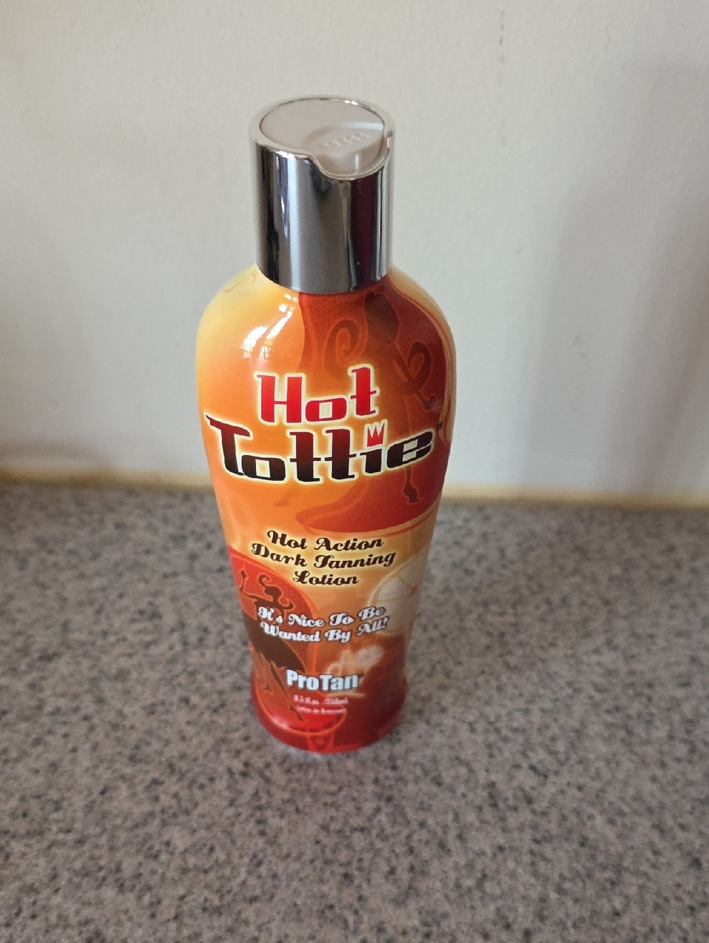 Hot Tottie Dark Tanning Lotion - Orange Bottle